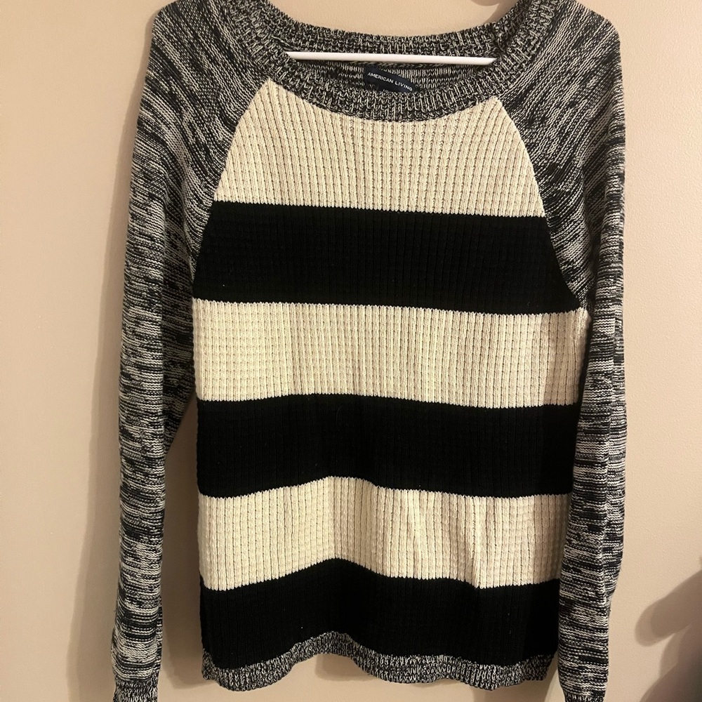 American Living Black and White Crew Neck Sweater
